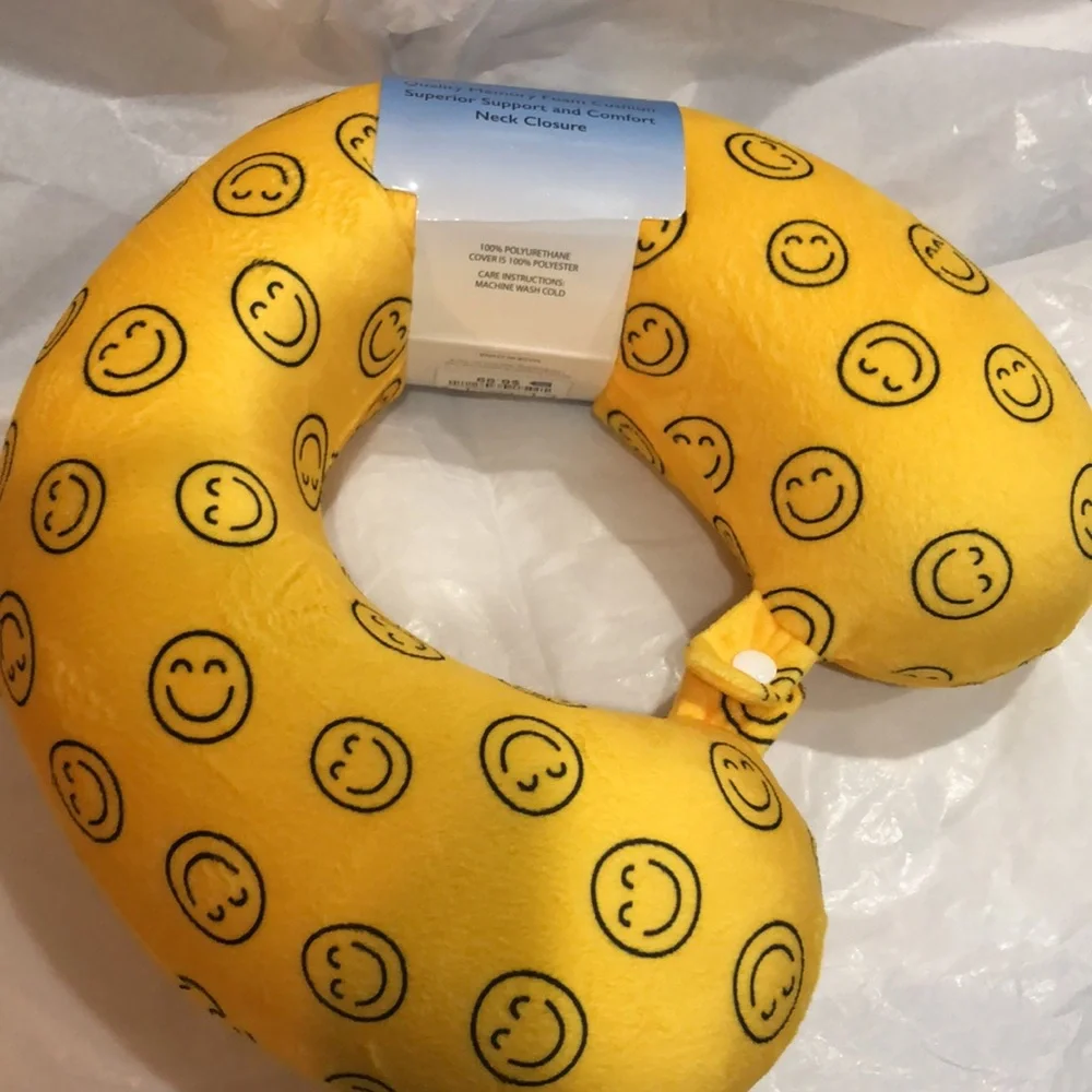 Aeropostale yellow emoji smiley face plush memory‎ foam neck travel pillow new
